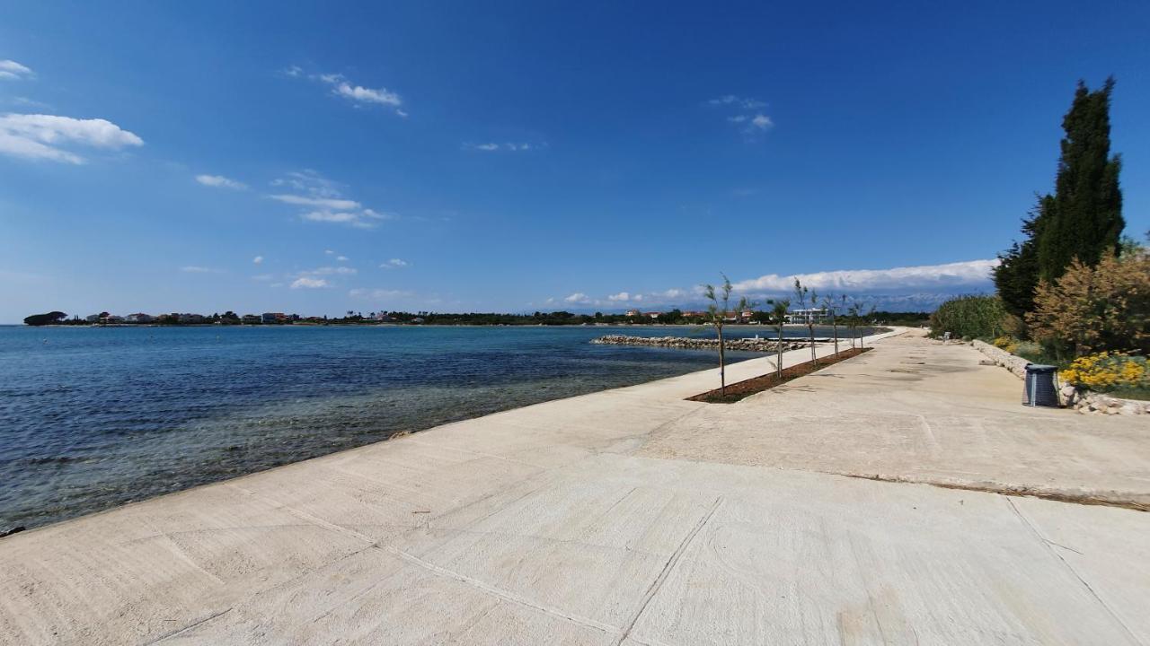 Malo Ferienvilla Privlaka, Pool, Boje, Wi-Fi, Wallbox Privlaka (Zadar) Exterior foto