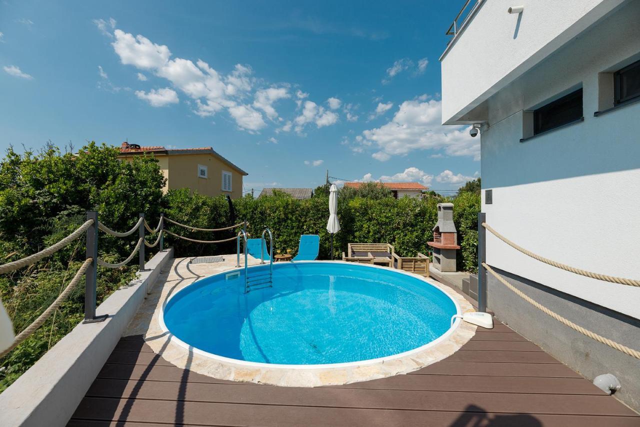 Malo Ferienvilla Privlaka, Pool, Boje, Wi-Fi, Wallbox Privlaka (Zadar) Exterior foto