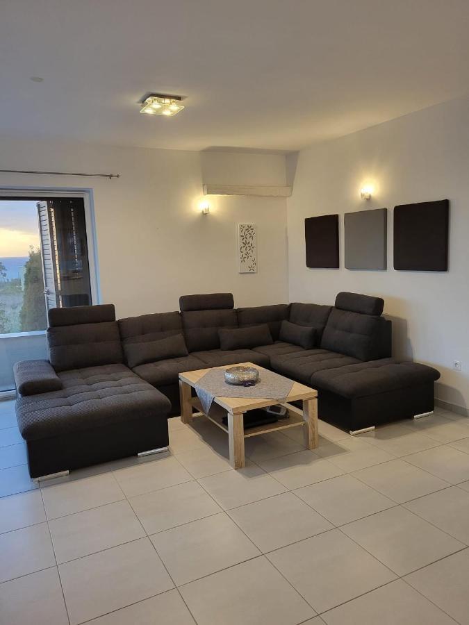 Malo Ferienvilla Privlaka, Pool, Boje, Wi-Fi, Wallbox Privlaka (Zadar) Exterior foto